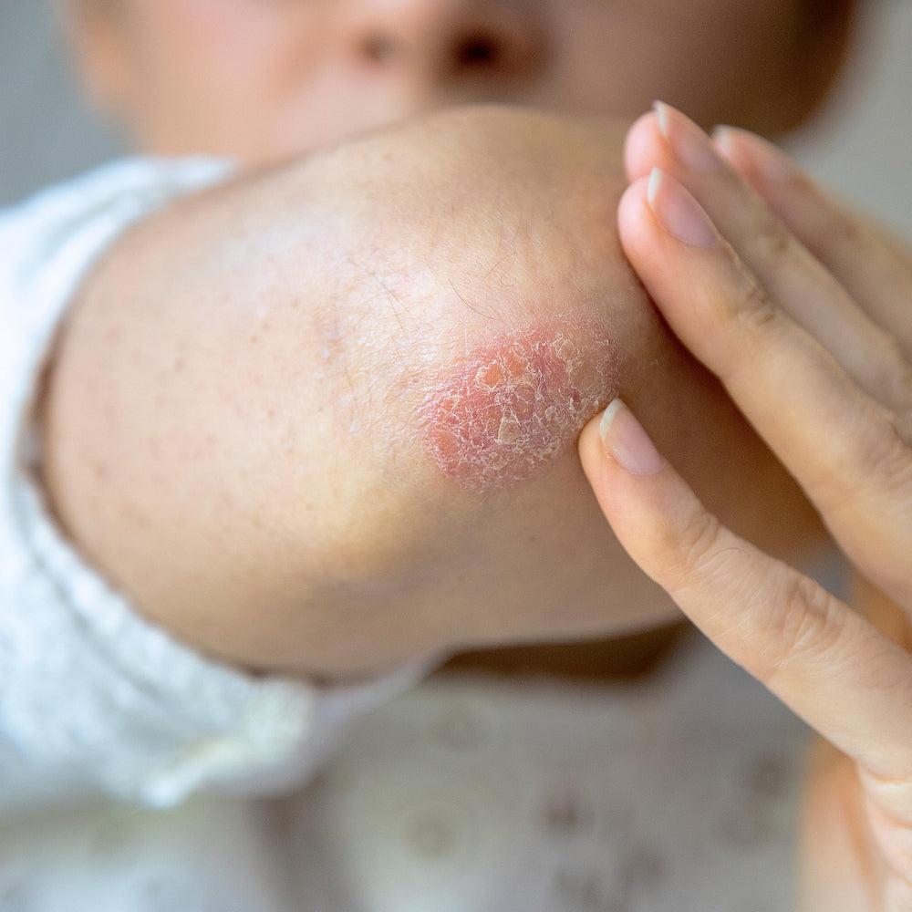 Adamia lotion testée dermatologiquement, soin doux pour les peaux sensibles.