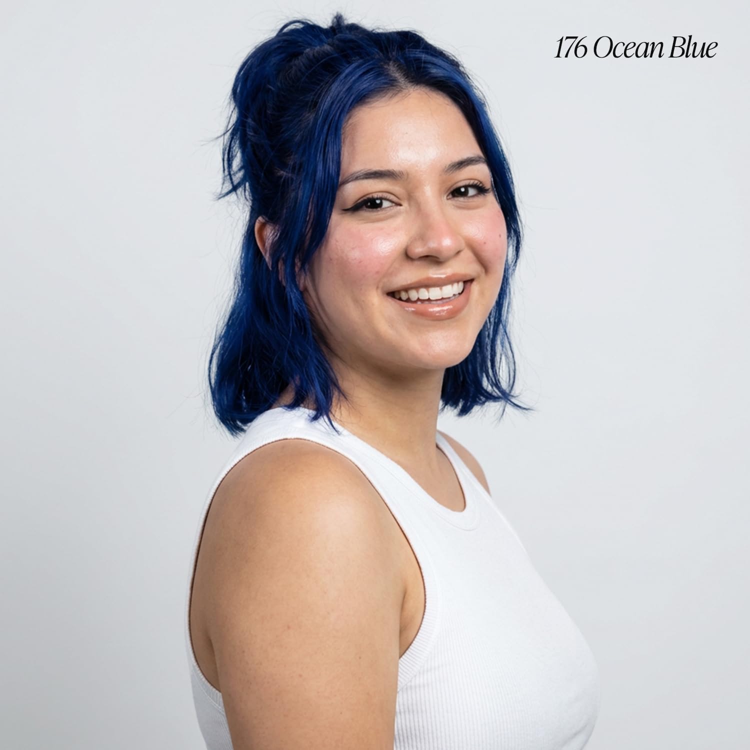 Adore Ocean Blue – échantillon de teinte pour choisir la couleur.