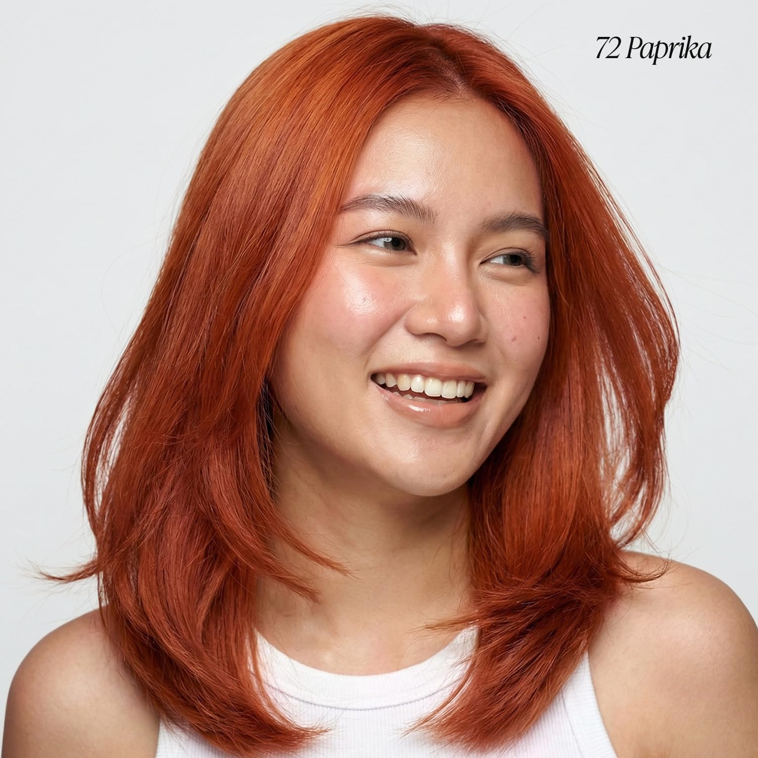 Résultat Avant–Après Adore Paprika révélant un brun naturel et vibrant.