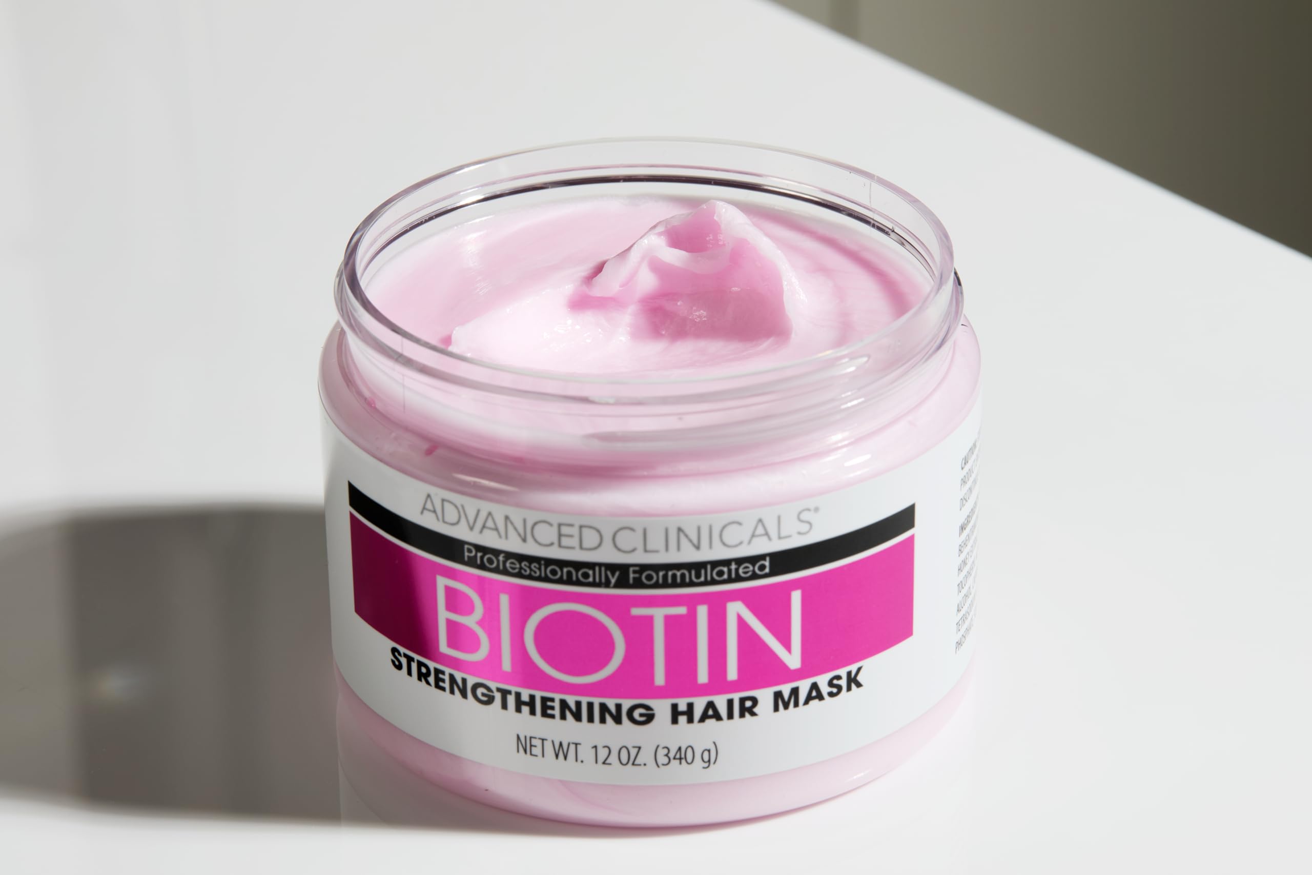 Masque capillaire Biotine Advanced Clinicals, caféine soutient la vitalité capillaire.