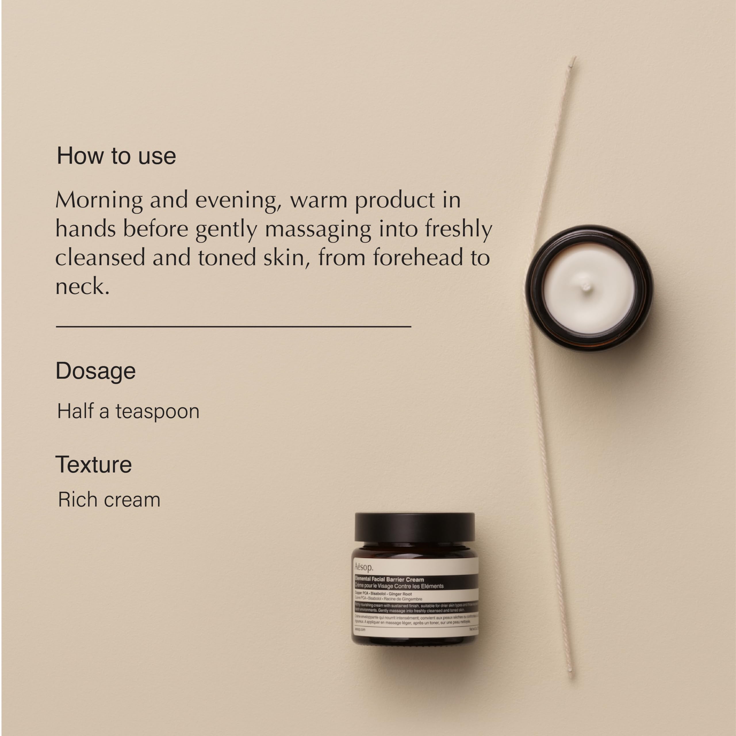 Texture riche de la crème barrière enveloppant la peau avec douceur