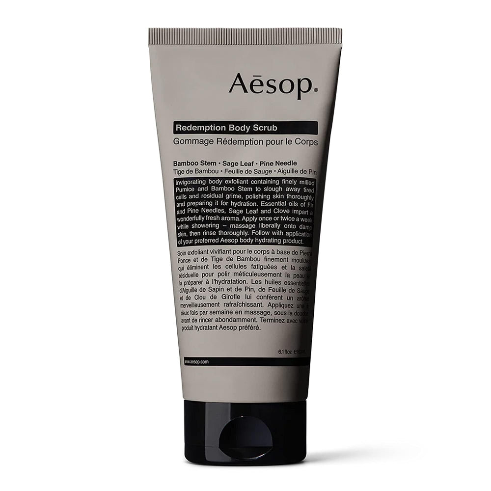 Gommage corps Aesop Redemption: poudre finement moulue polissant la peau en douceur.