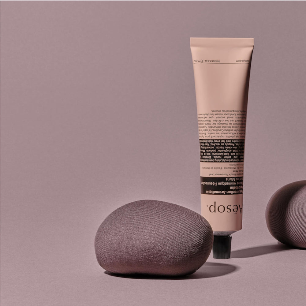 Aesop Resurrection Aromatique, arômes citrus-boisés, expérience sensorielle apaisante.