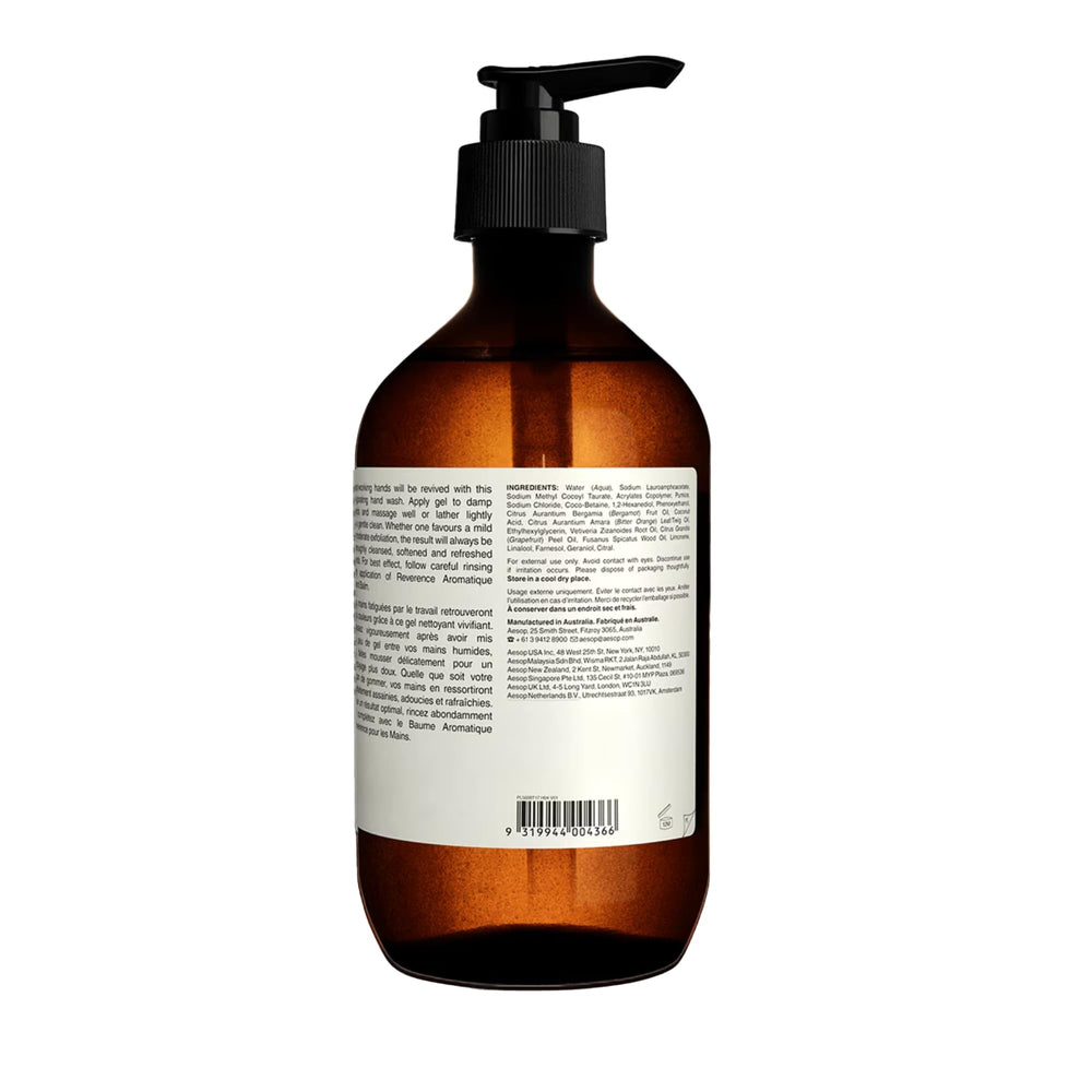 Aesop Reverence Aromatique — mousse riche pour nettoyer les mains mouillées