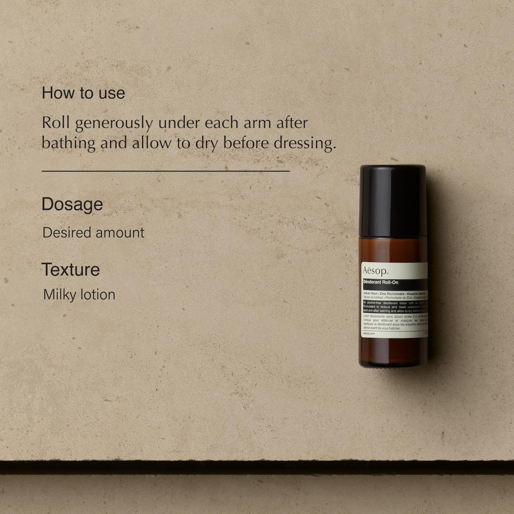 Application sous les bras avec le déodorant Aesop pour une sensation de fraîcheur.