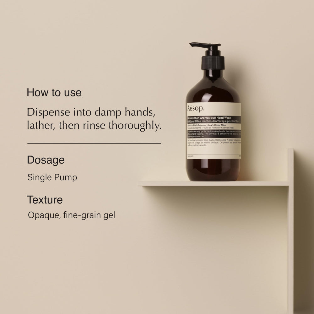 Aesop Reverence Savon Mains Aromatique, flacon élégant avec exfoliant doux.