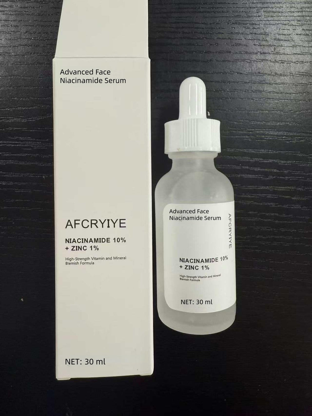 AFCRYIYE Niacinamide 10% + Zinc 1% – système anti-imperfections adapté à une routine quotidienne.