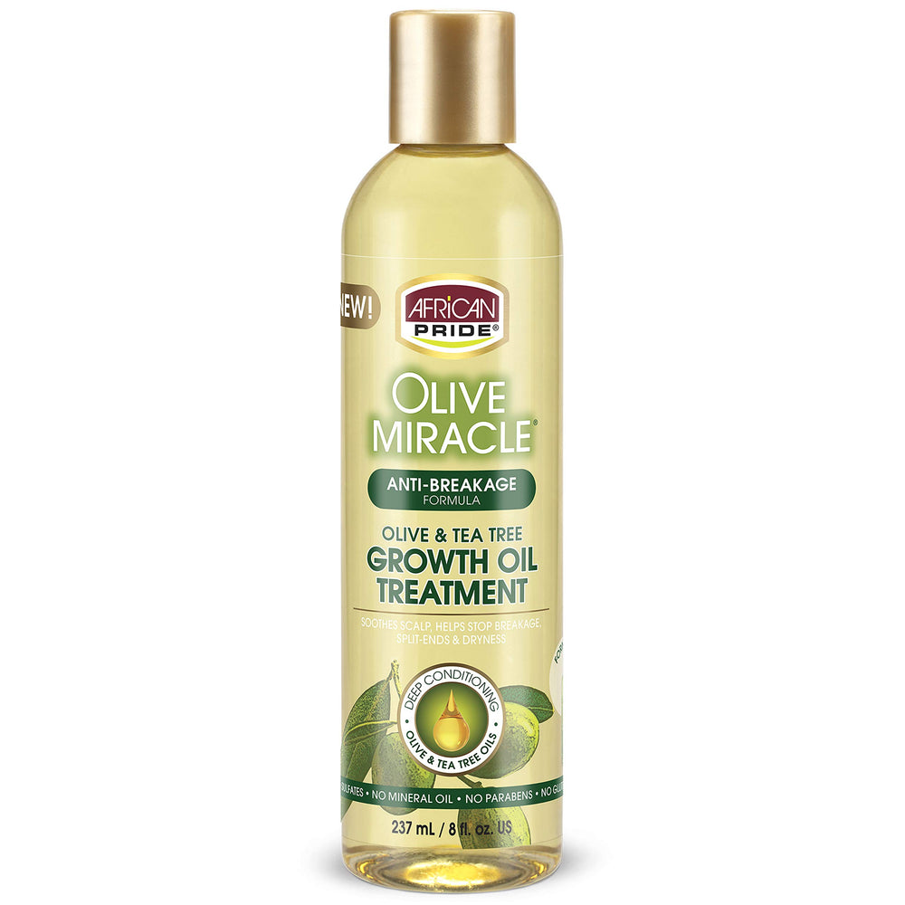 Application de l'huile African Pride Olive Miracle sur les cheveux pour nourrir et démêler.