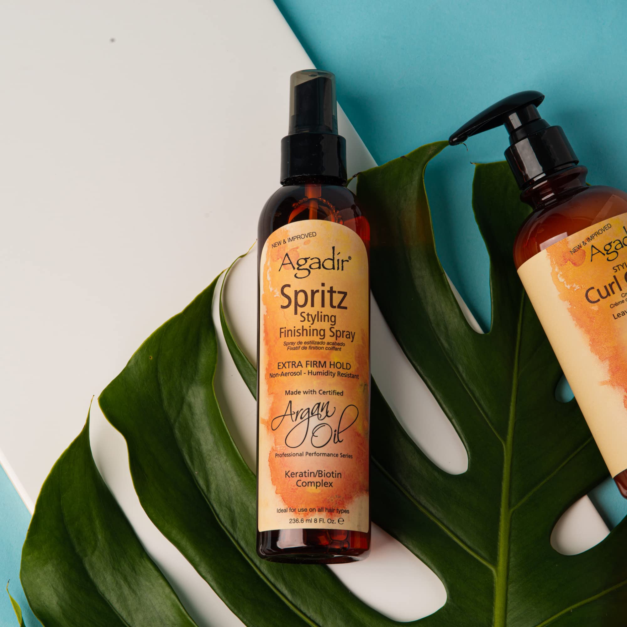 AGADIR Spritz délivre une fragrance aromathérapeutique pour cheveux frais.