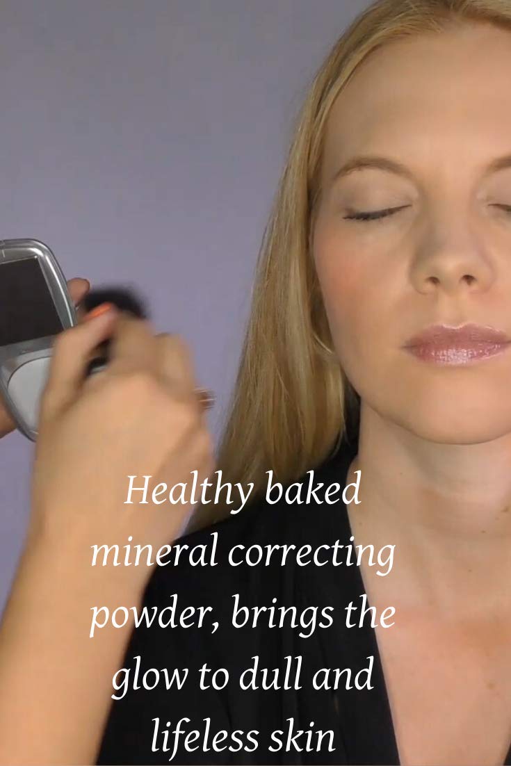 Emballage Compacte Ageless Derma, format portable pour retouches en déplacement.