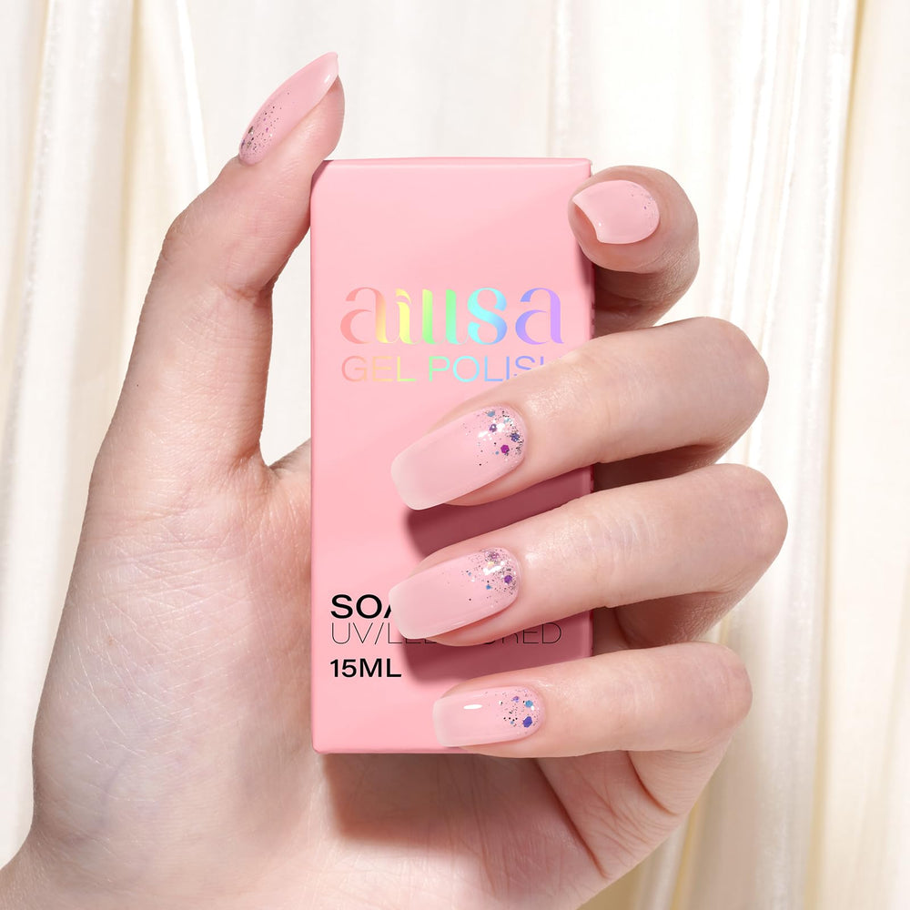 Application fluide du gel rose laiteux AILLSA sur ongles