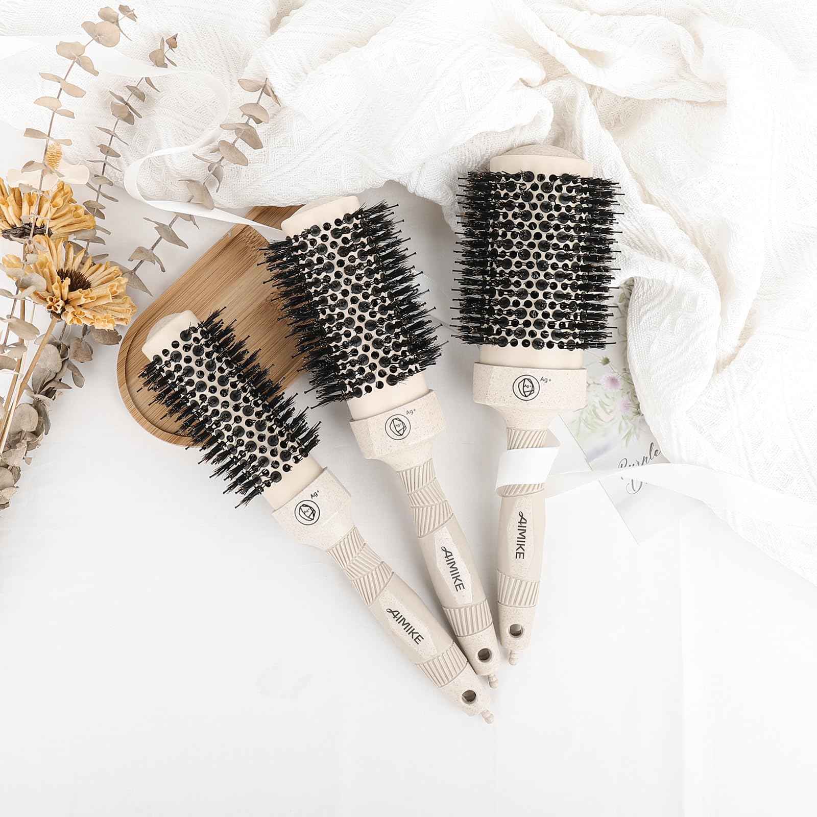 Brosse AIMIKE usage quotidien pour coiffage maison rapide et efficace.