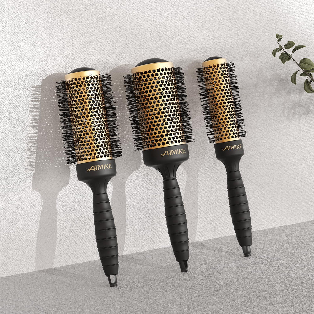 Utilisation sur cheveux mi-longs avec volume et ondulations.