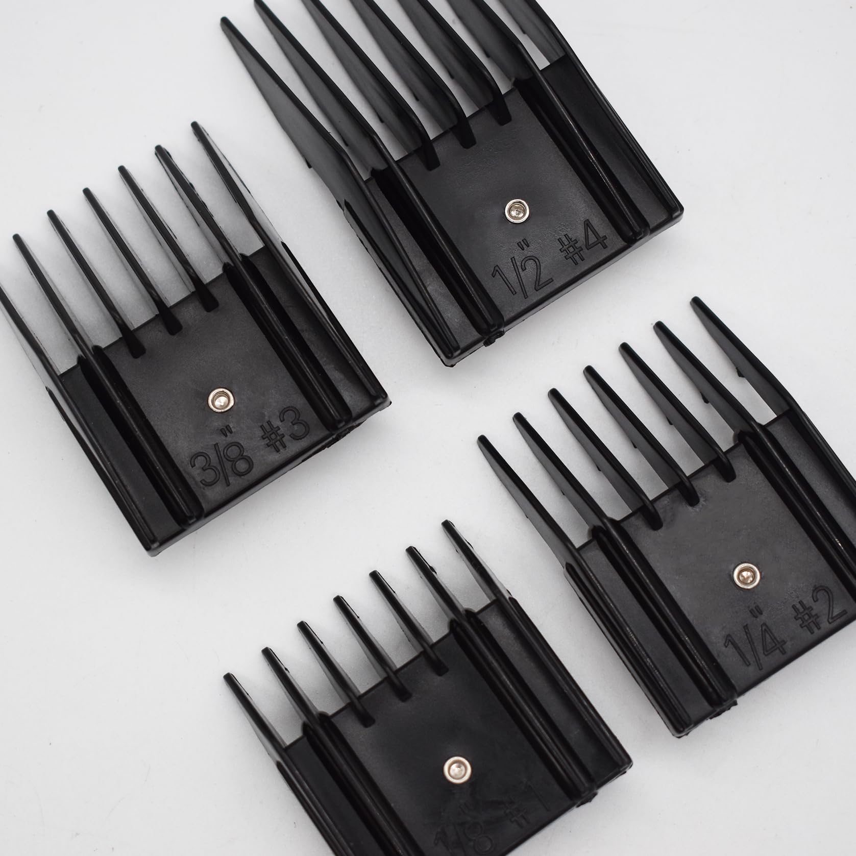 AIRERA ensemble-outils soin animalier pour le salon.