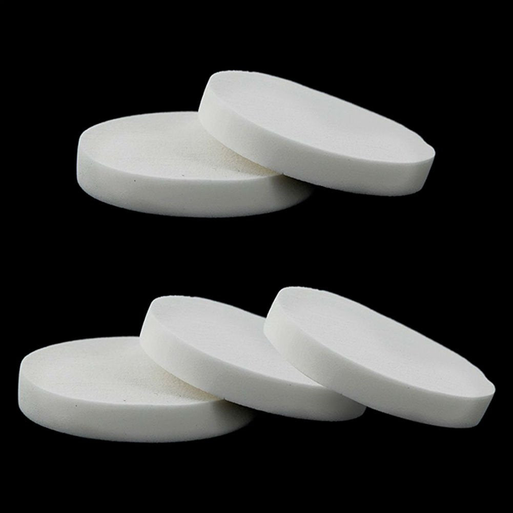 AKOAK éponge maquillage ronde blanche facile a utiliser dans les coins et contours.