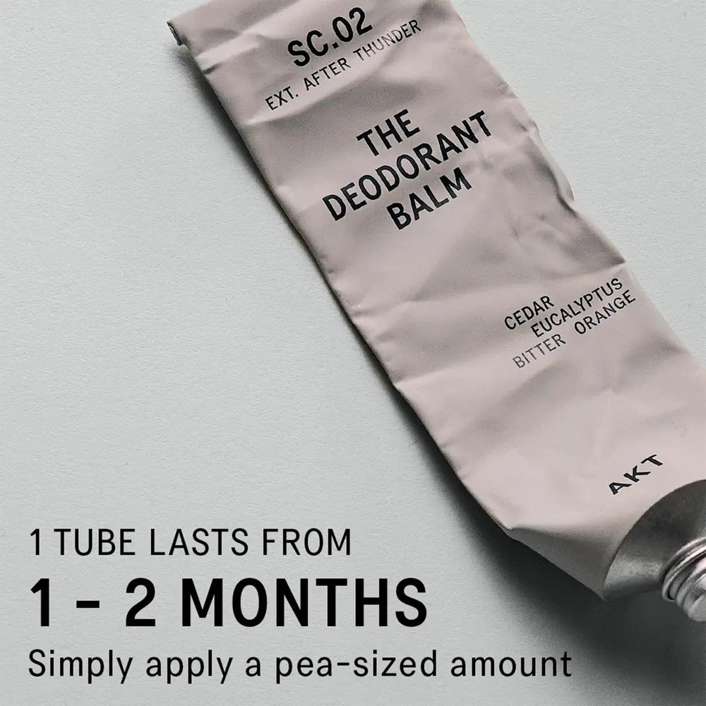 AKT baume déodorant – parfum boisé et frais, rappelant forêt et rosée du matin.