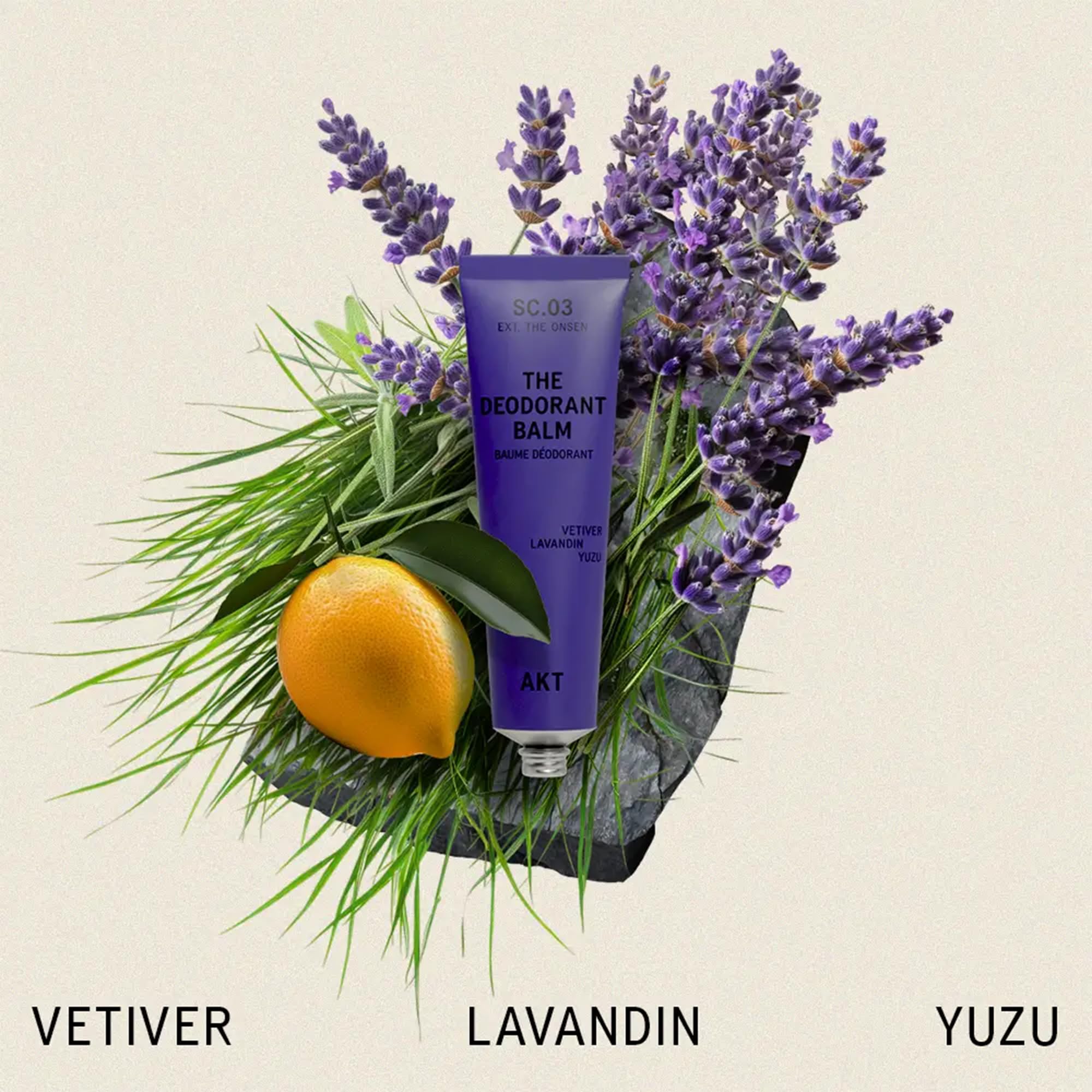 AKT Déodorant Balm texture crème sèche, sensation légère et invisible.