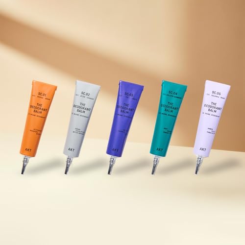 AKT Discovery Set affichant cinq baumes mini déodorants, prêt pour essais de senteurs