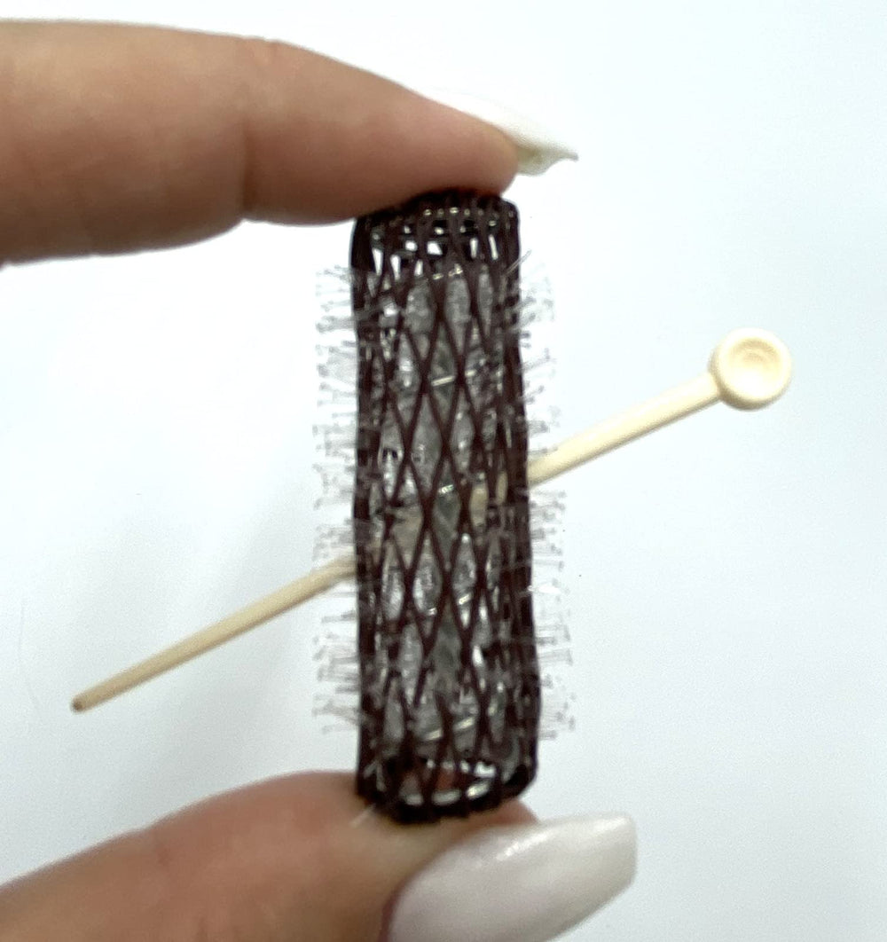 Démonstration d’utilisation sur cheveux humides avec les rouleaux ALAZCO.