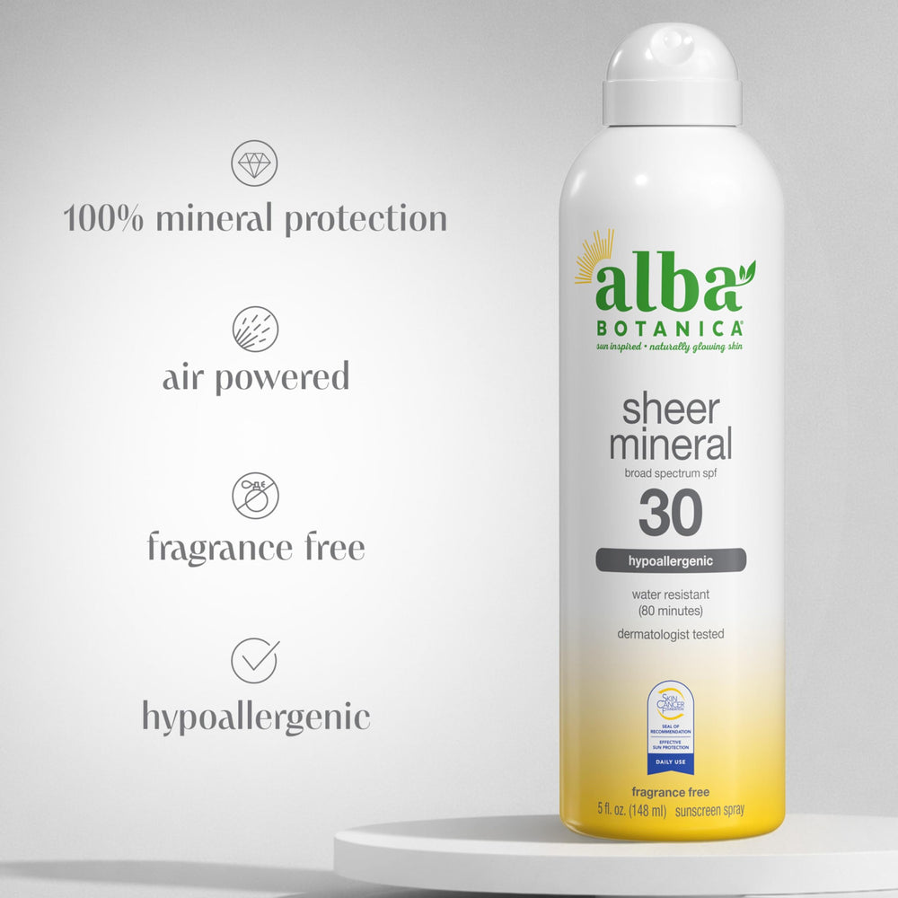 Spray minéral SPF 30 sans parfum d'Alba Botanica pour un usage quotidien