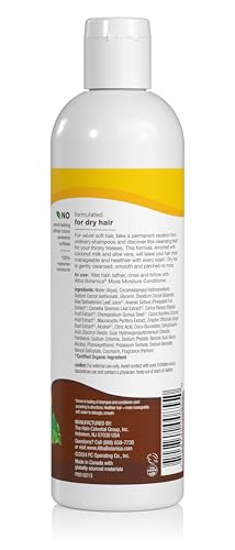 Texture crèmeuse du Shampoing Alba Botanica Drink It Up Coconut Milk sur cheveux doux et faciles à coiffer.