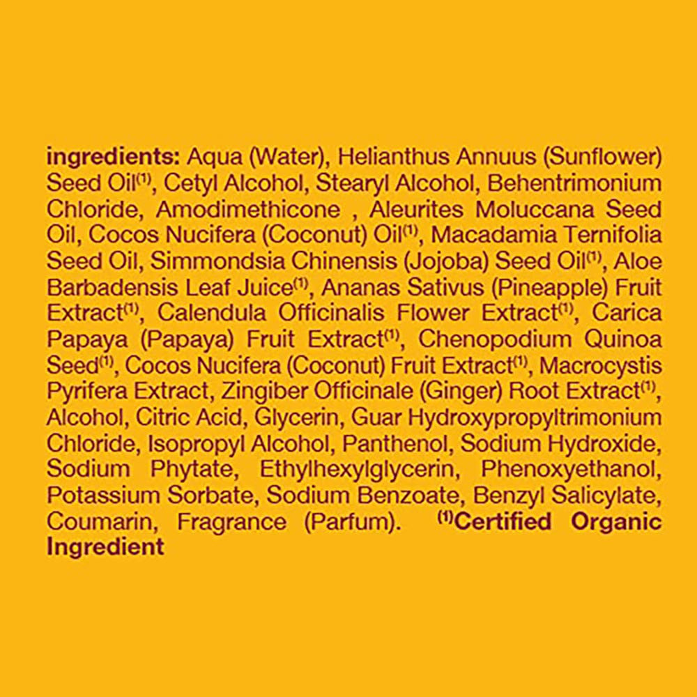 Texture crèmeuse d'Alba Botanica sur les mains, application veloutée et facile.