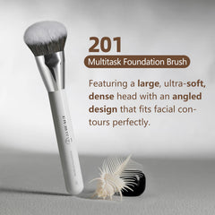 ALBEAUT 201 brosse fond liquide dense offrant une application rapide et homogène.