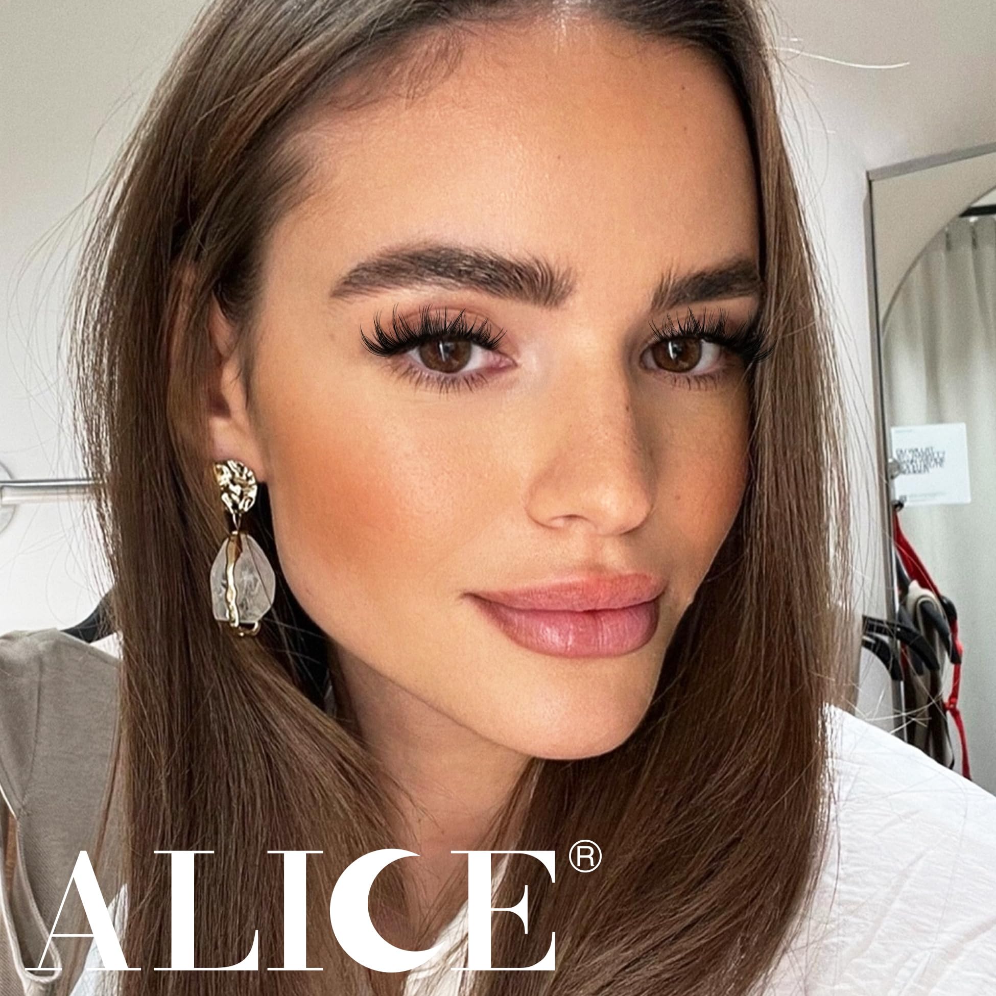 ALICE effet naturel et duveteux pour toutes les occasions avec ce kit cils.