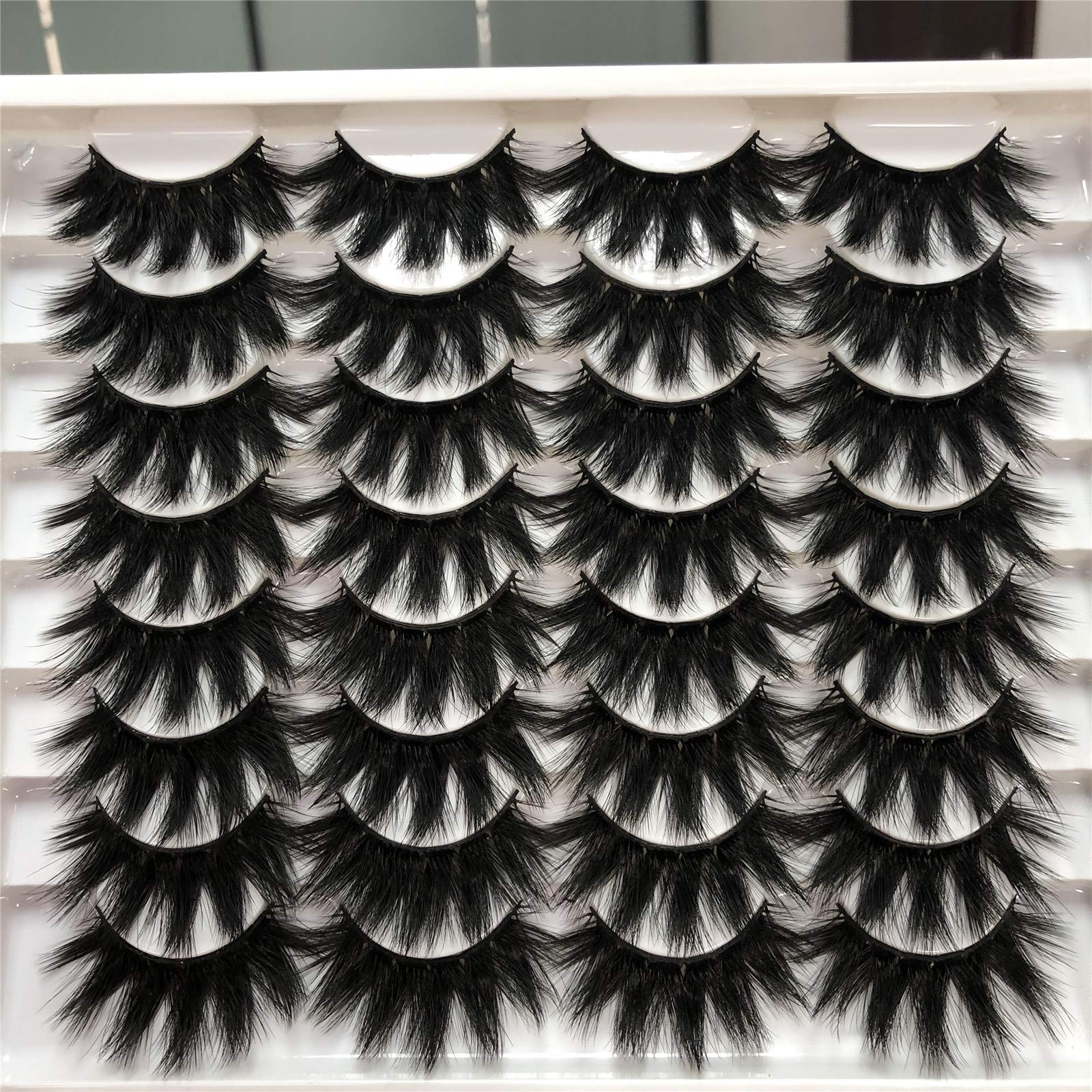 ALICROWN Dramatic Eyelashes — paquet complet pour un regard intense.