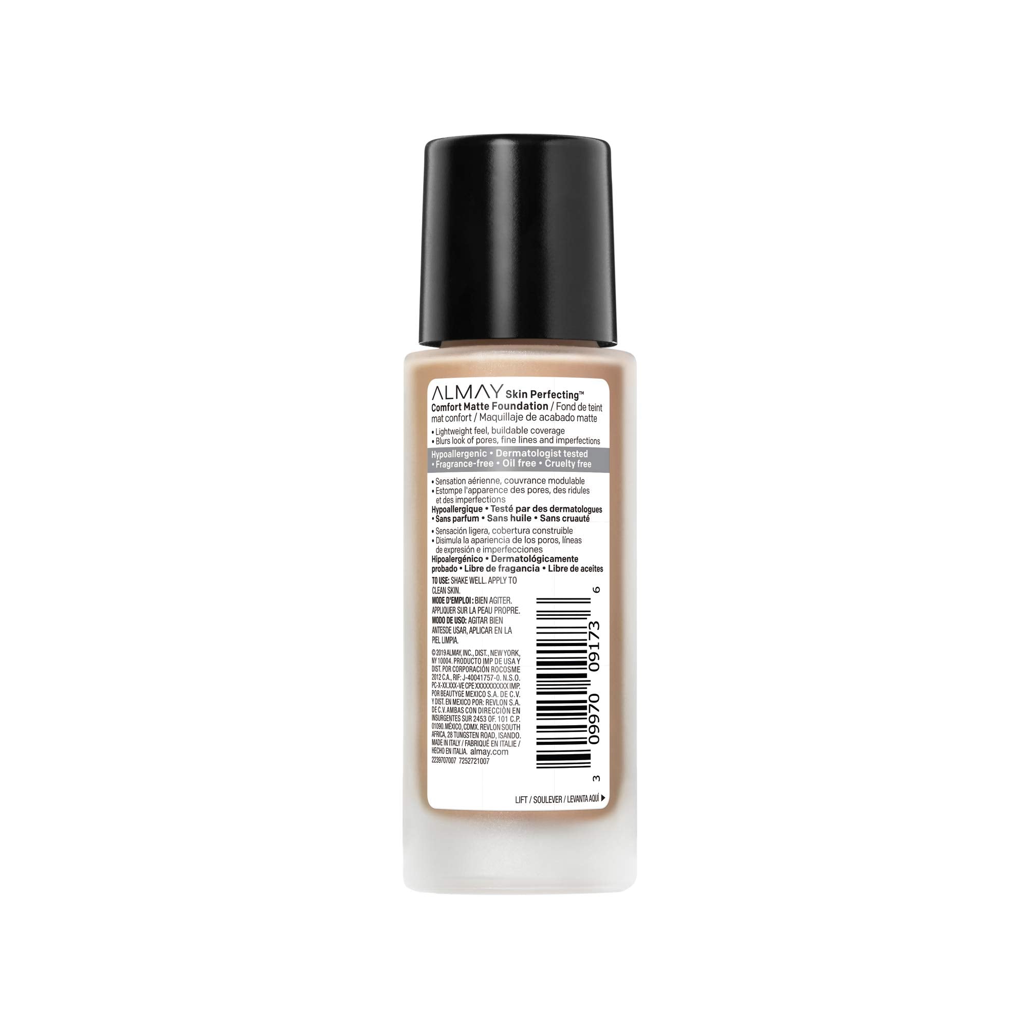 Application rapide d’Almay Comfort Matte pour un teint uniforme toute la journée.