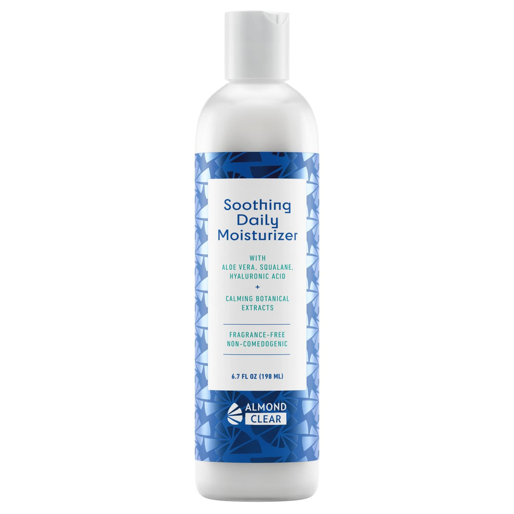 Almond Clear hydratant quotidien — bouteille prête à l’emploi pour une hydratation légère.