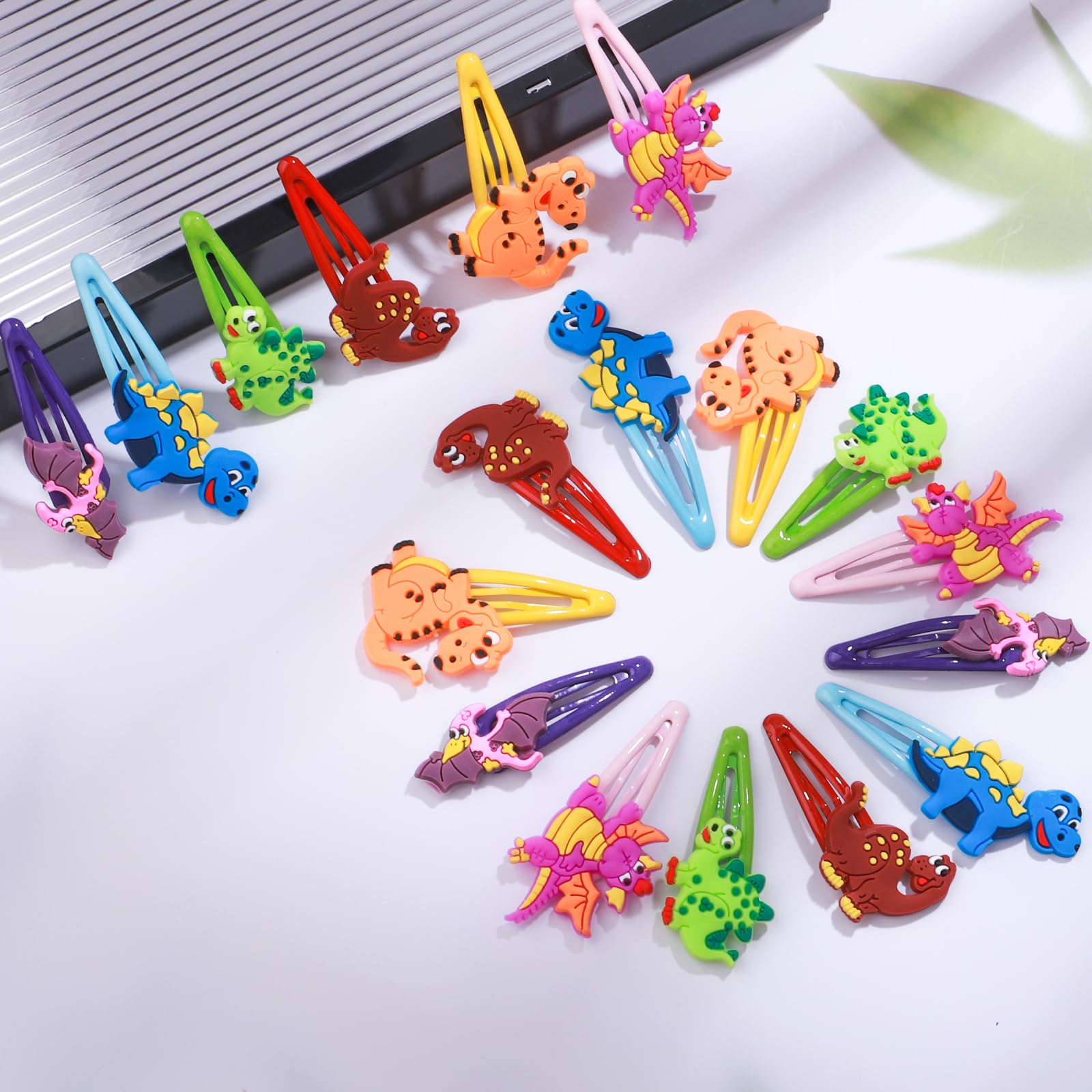 Barrettes dinosaure Alomois idéales pour fêtes et événements scolaires.