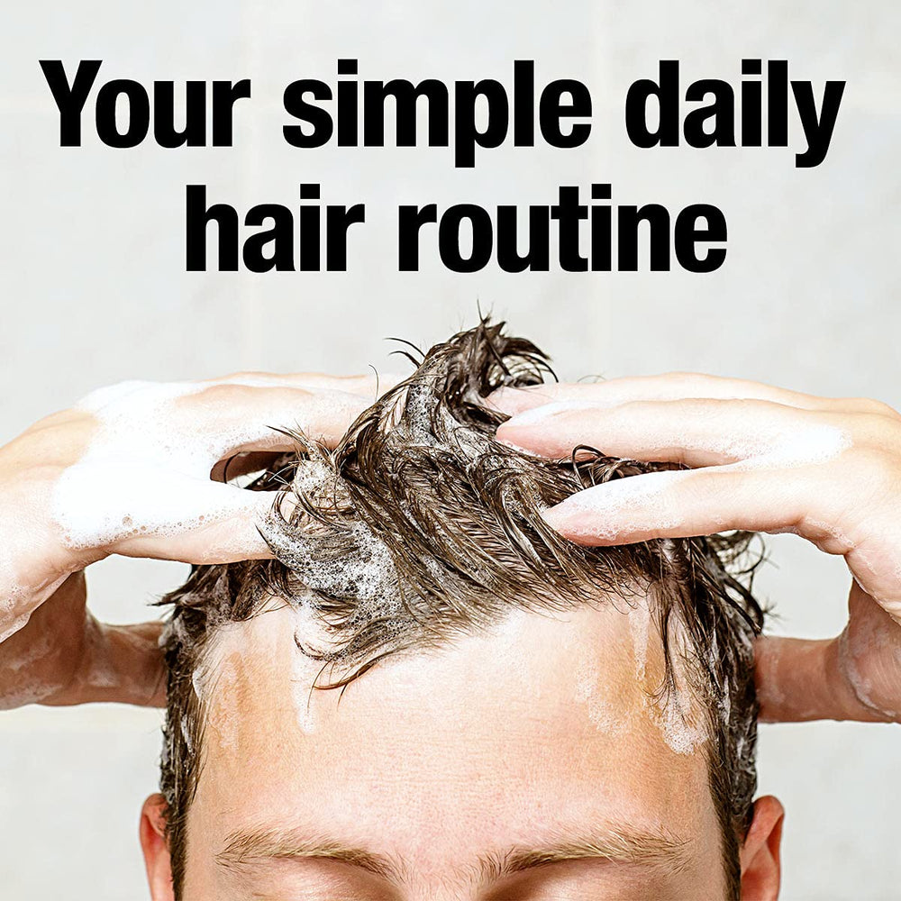 Application sur cheveux mouillés, cuir chevelu prêt à absorber le caféiné.