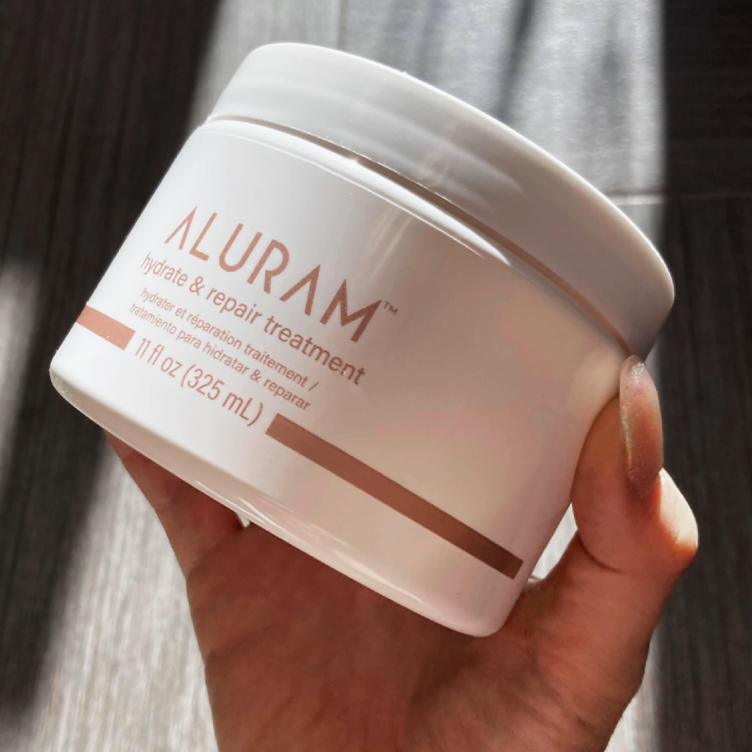 ALURAM Hydrate & Repair, focus squalane et biotine pour une hydratation nourrissante.
