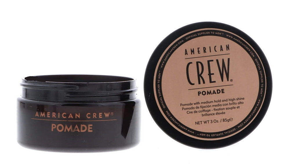 Appliquer American Crew pomade sur cheveux secs ou humides.