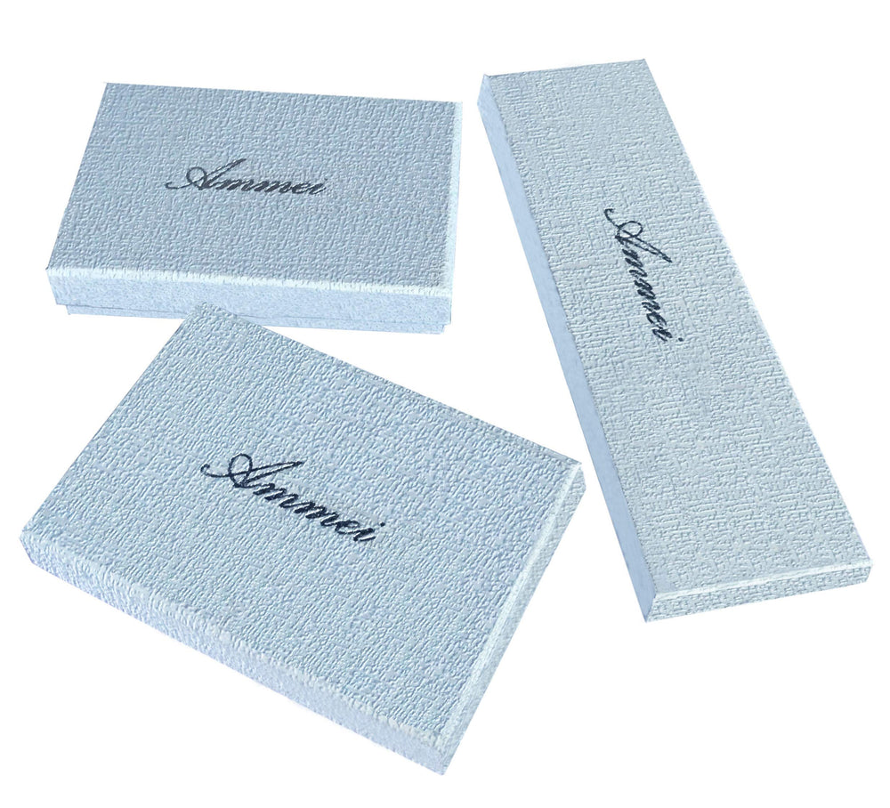 Coffret cadeau doré Ammei Headpiece, prêt à offrir pour un cadeau raffiné