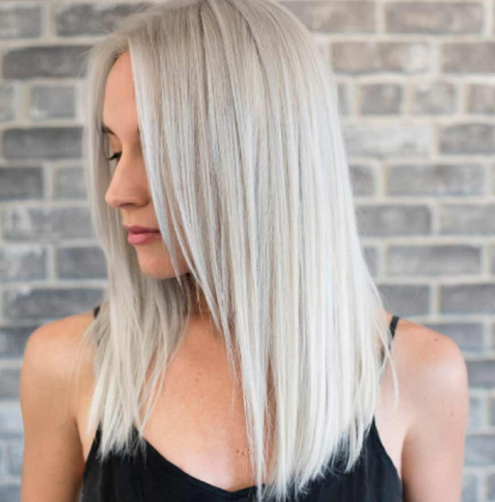 AMOTAOS Pulp Riot ICY, base bleu-violet sur cheveux pré-éclaircis.