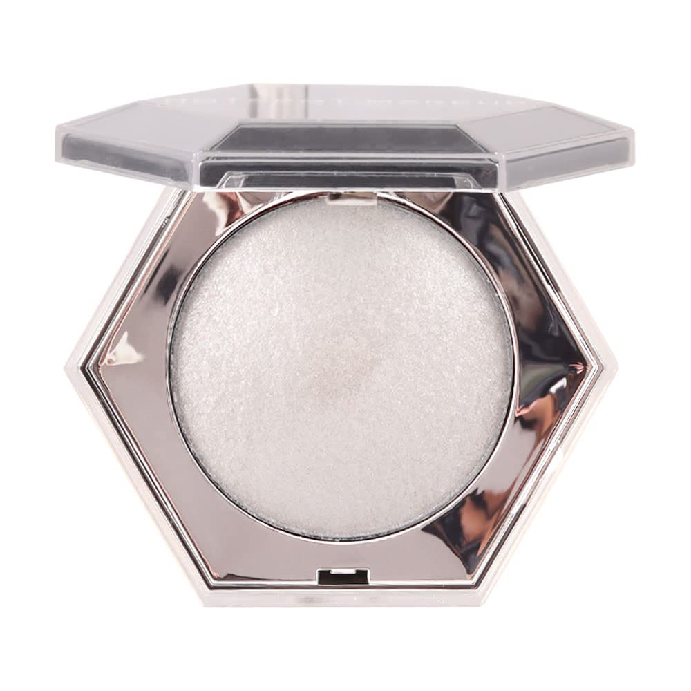 AMY'S DIARY highlighter perle blanche pour un éclat subtil et durable.