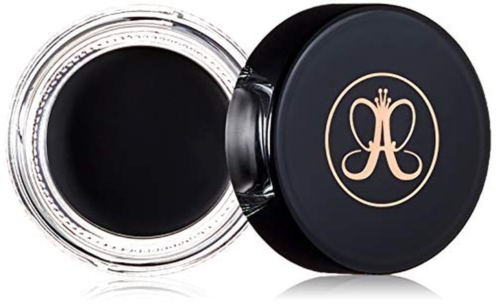 Anastasia Beverly Hills Crème Color résistante à l'eau dans son emballage élégant.