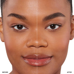 Sourcils plus définis grâce à DIPBROW Ebony, teinte chaude adaptée cheveux noirs.