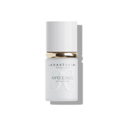Anastasia Beverly Hills Fixateur Mat Deluxe Mini — brume légère pour maintenir le maquillage sans dessèchement.