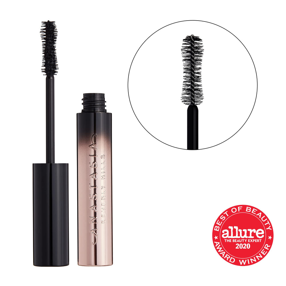 Séparation parfaite des cils sans paquets avec Mini Lash Brag.