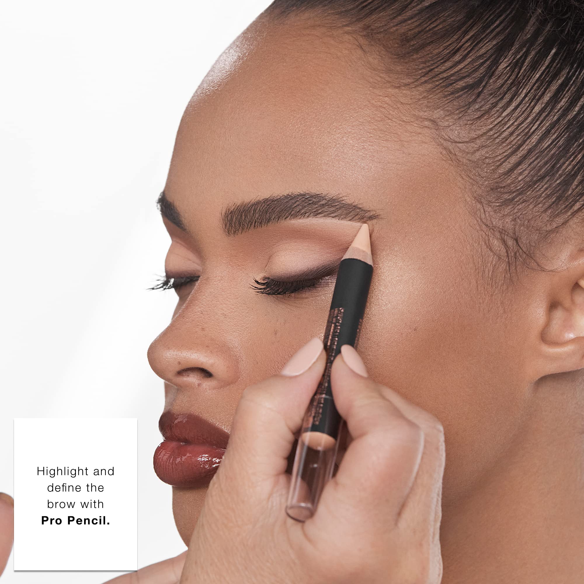 Anastasia Beverly Hills Pro Pencil Base 1 – teinte 1 adaptée à des sourcils clairsemés.