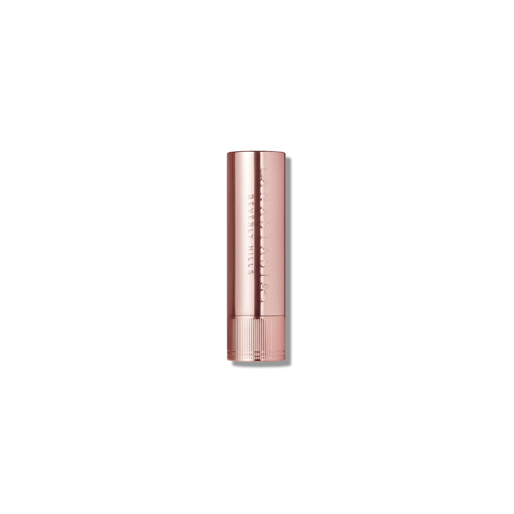 Texture veloutée et pigment riche du rouge fini mat Hush Rose.