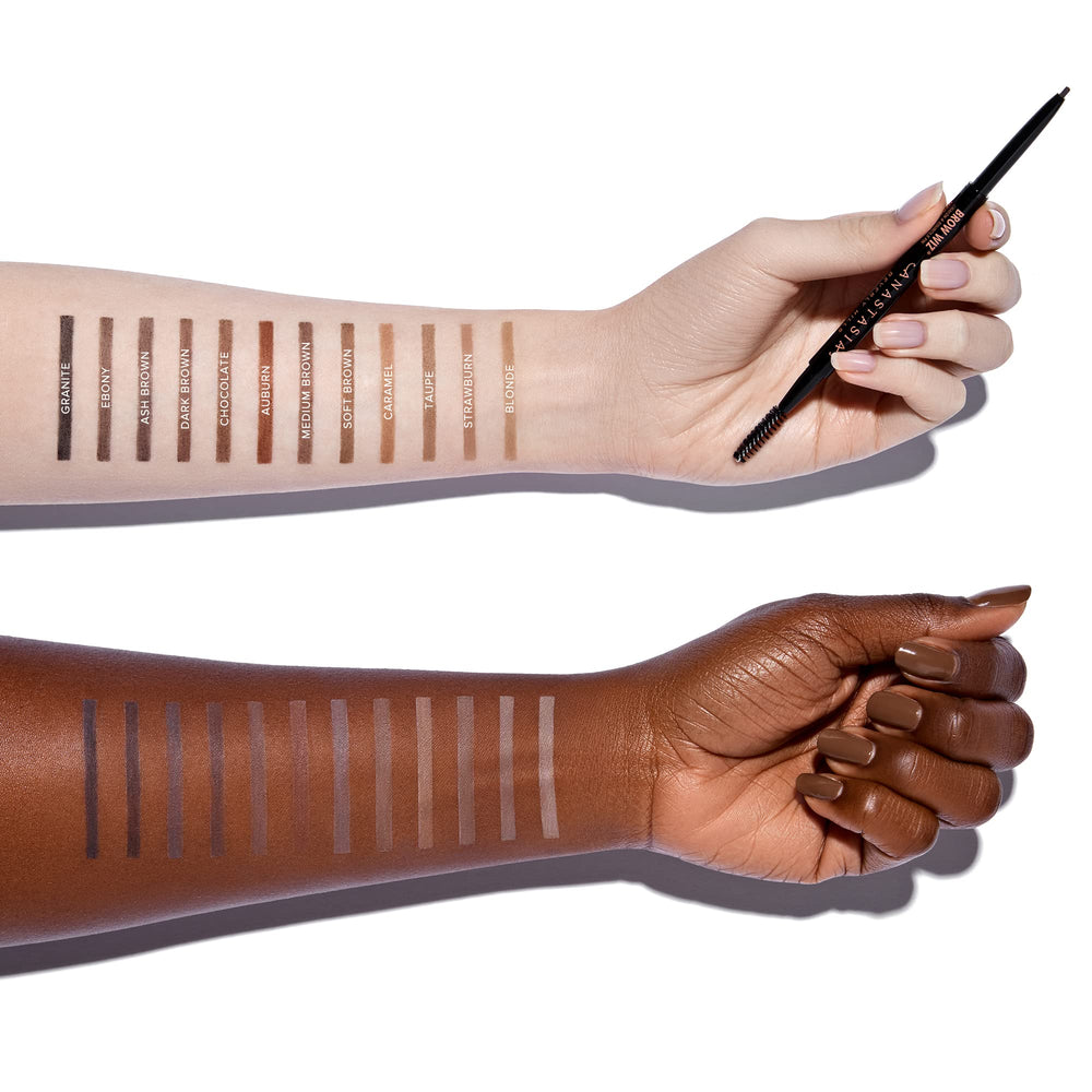 Anastasia Brow Wiz formule cire-colorée pour un rendu structuré et longue durée