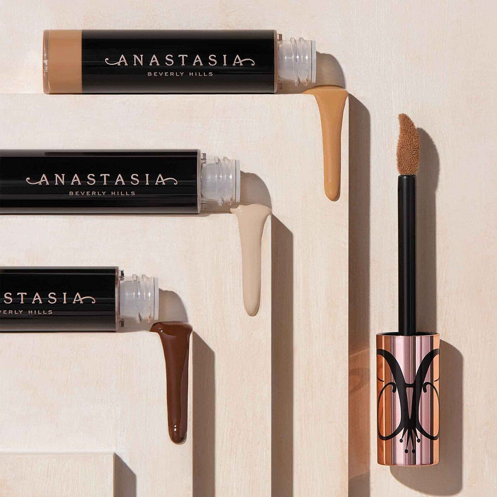 Anastasia Beverly Hills Magic Touch Concealer – peau visiblement lissée et pores atténués.