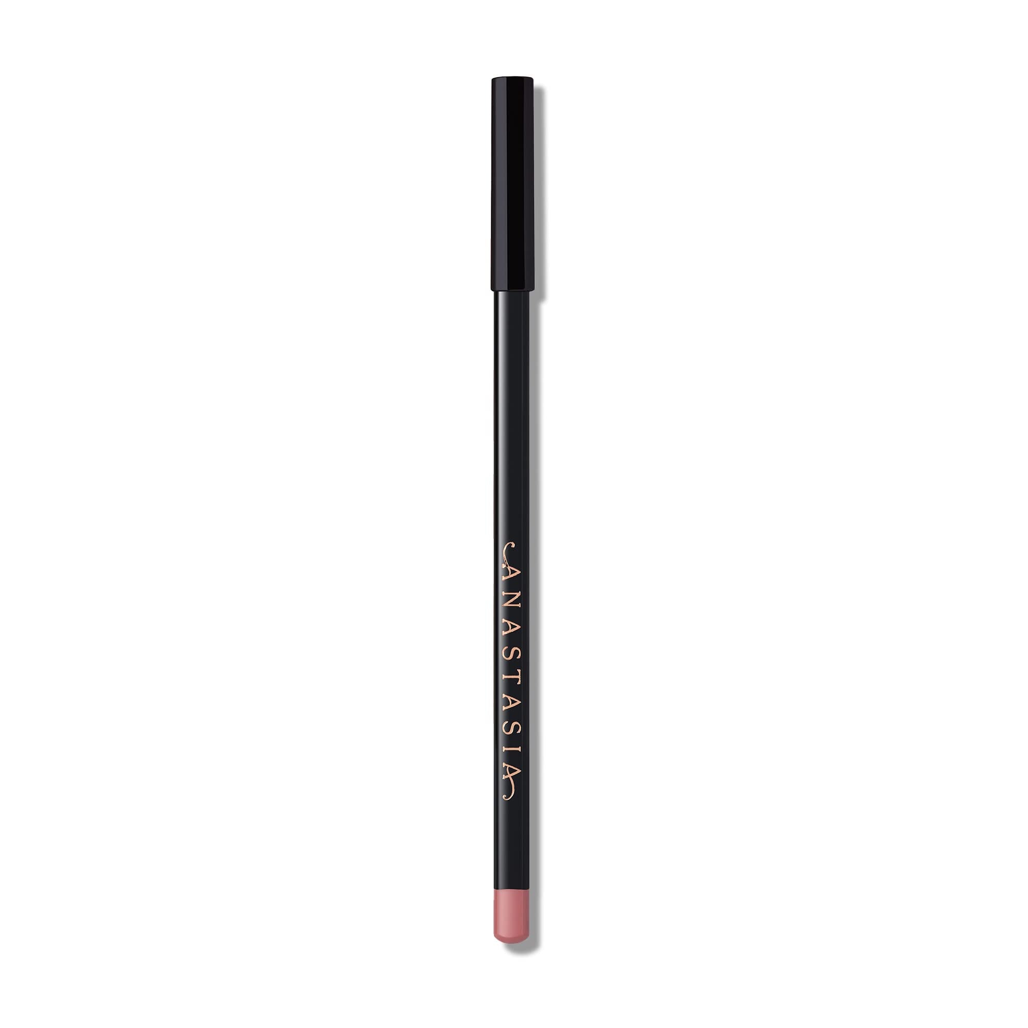 Pointe fin et carré du Lip Liner Rosewood pour un tracé net.