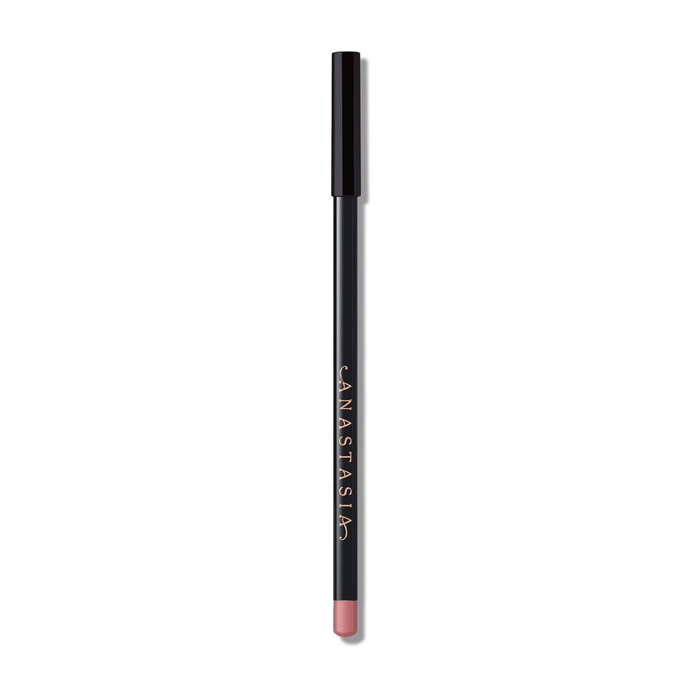 Pointe fin et carré du Lip Liner Rosewood pour un tracé net.
