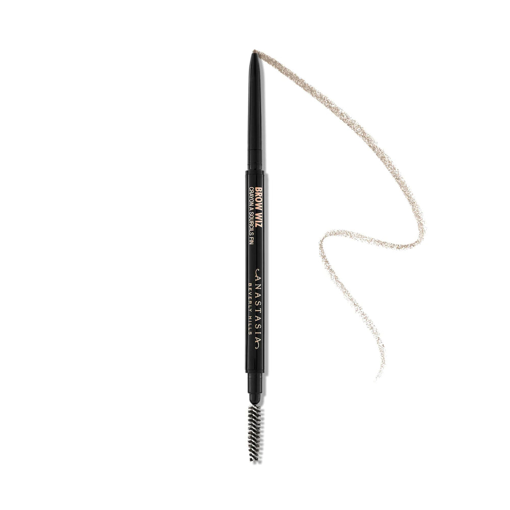 Anastasia Beverly Hills Brow Wiz Blond Clair – tracé précis des contours des sourcils.