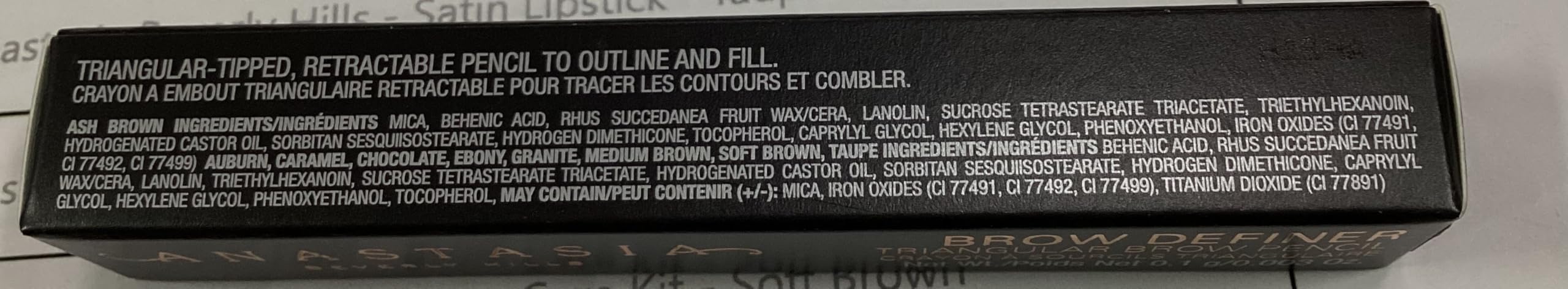 Teinte brun foncé adaptée à Anastasia Beverly Hills pour sourcils.